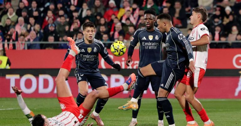 real-madrid-players-in-action_1stwlru9popbb1i6ywcp8vjgii